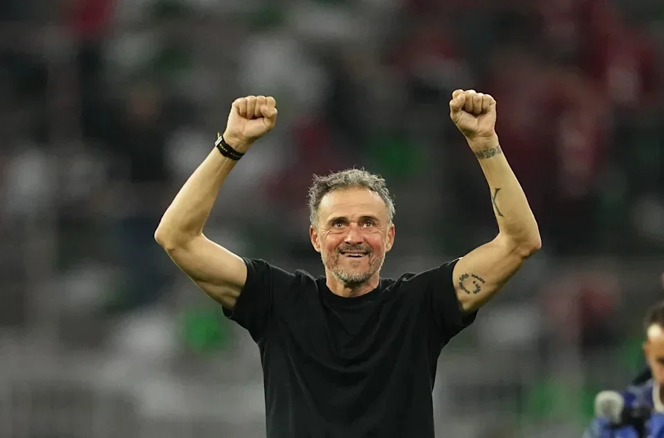 Luis Enrique (FC Paris Saint-Germain) celebrate during UEFA Champions League Semi final: <a class=